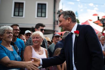 Izjemen obisk zaznamoval 50. Dneve narodnih noš in oblačilne dediščine v Kamniku (Blaž T. Muc)  (45)